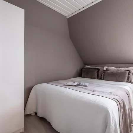 Apartamento Dinbnb I On Of The I 400m To Bryggen And Floibanen